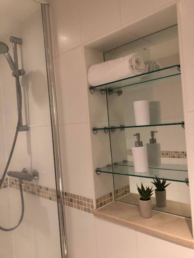 1 Bedroom Flat In Sheffield City Centre-Sleeps 4 Extérieur photo